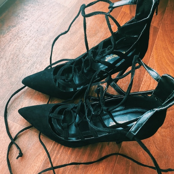 shoedazzle black heels